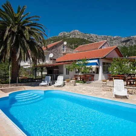 Adriatic Balota With Shared Pool 3* Viganj