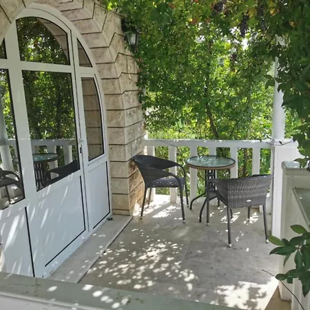 Penzion Adriatic Balota With Shared Pool