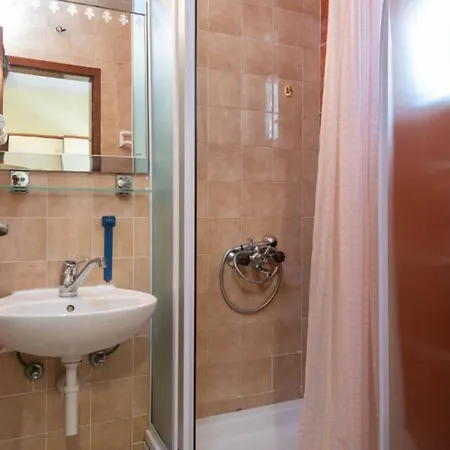 Penzion Adriatic Balota With Shared Pool Viganj