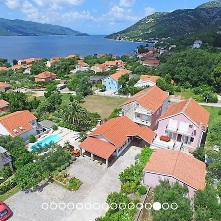 Adriatic Balota With Shared Pool 3*