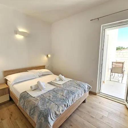 Guest house Adriatic Balota With Shared Pool Viganj