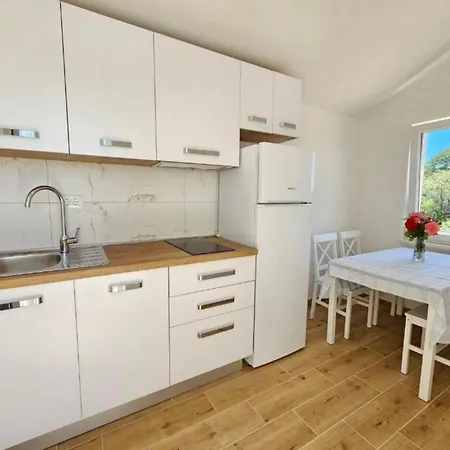 Adriatic Balota With Shared Pool Guest house 3*