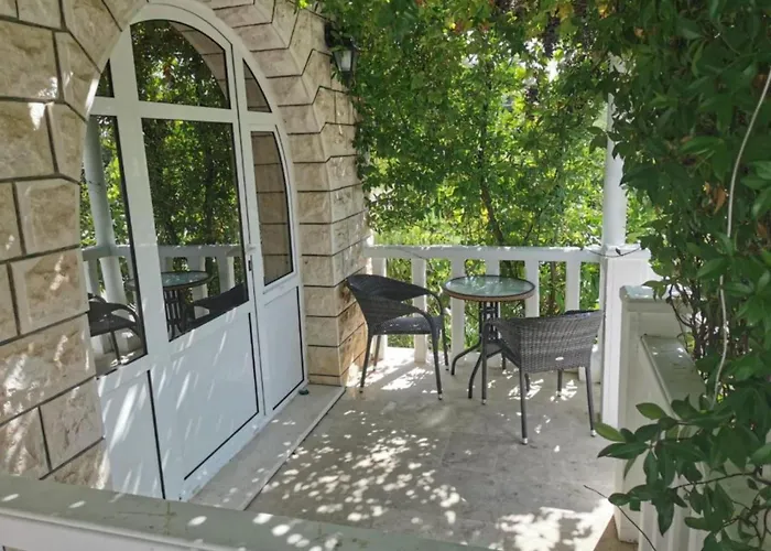 Guest house Adriatic Balota With Shared Pool