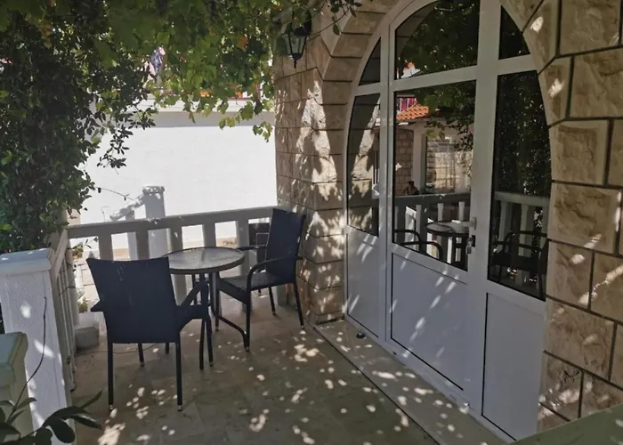 Adriatic Balota With Shared Pool Guest house Viganj