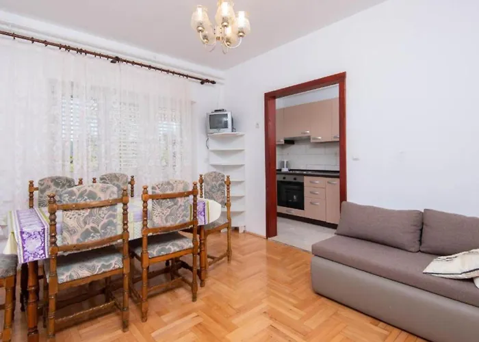 Adriatic Balota With Shared Pool Guest house Viganj