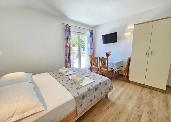 Adriatic Balota With Shared Pool 3*