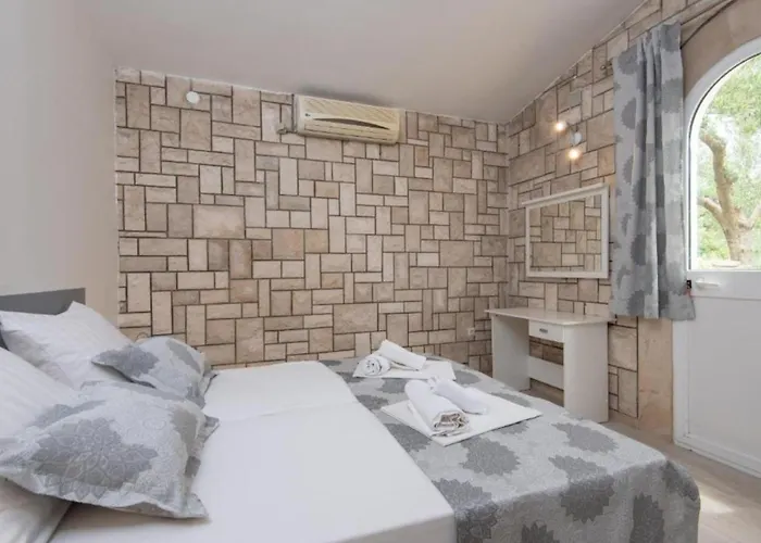Guest house Adriatic Balota With Shared Pool Viganj