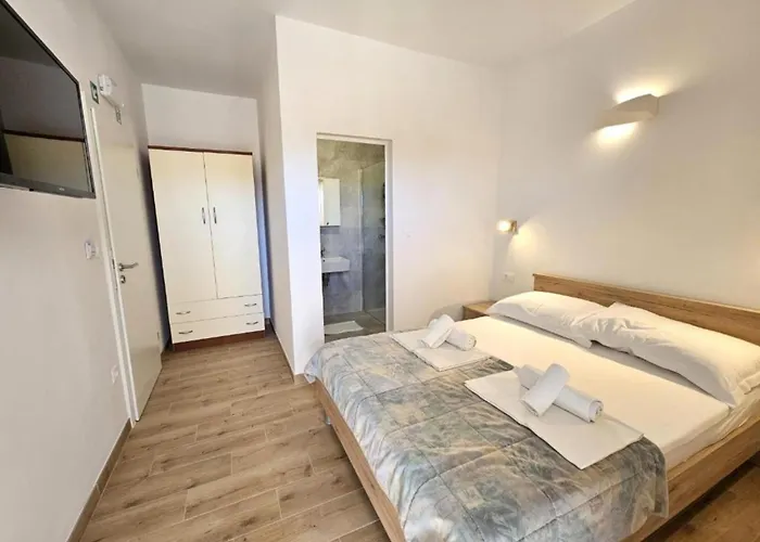Guest house Adriatic Balota With Shared Pool 3*