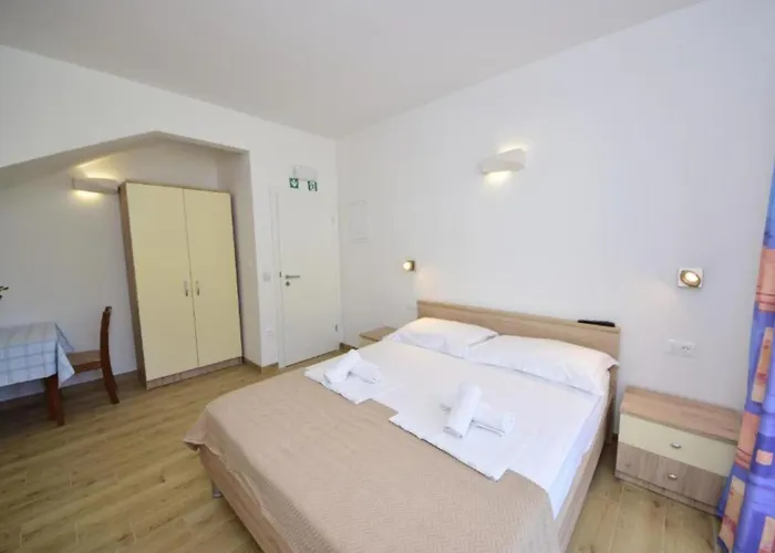 Adriatic Balota With Shared Pool Guest house Viganj